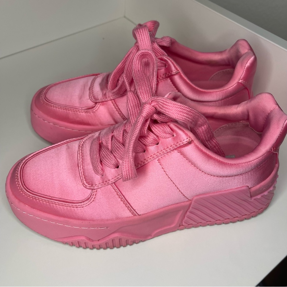 Steve Madden Sonic Lace - Up Sneakers
